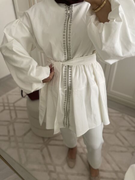 Beyaz Taşlı Trenç