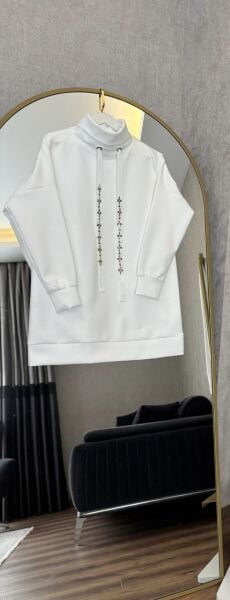 Taşlı Şal Yaka Sweat