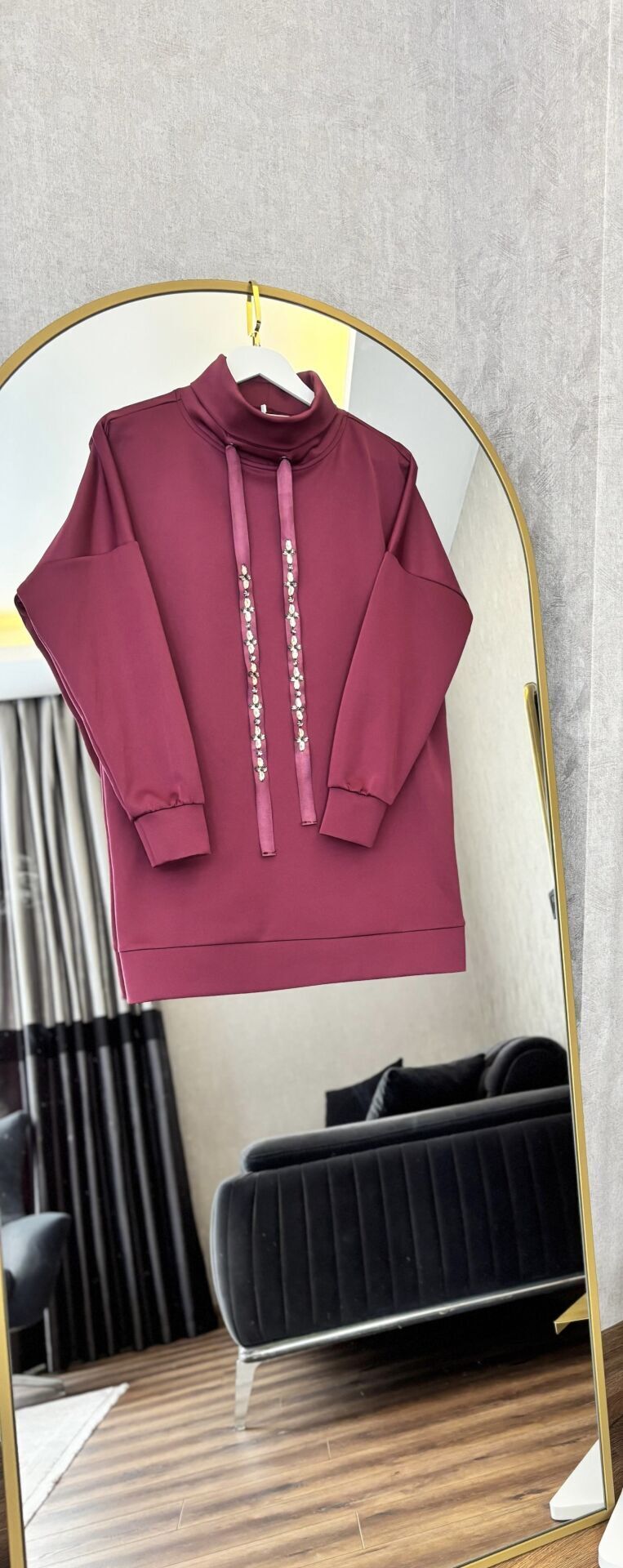 Taşlı Şal Yaka Sweat