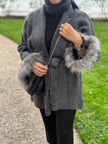 Tüy detaylı hırka gri